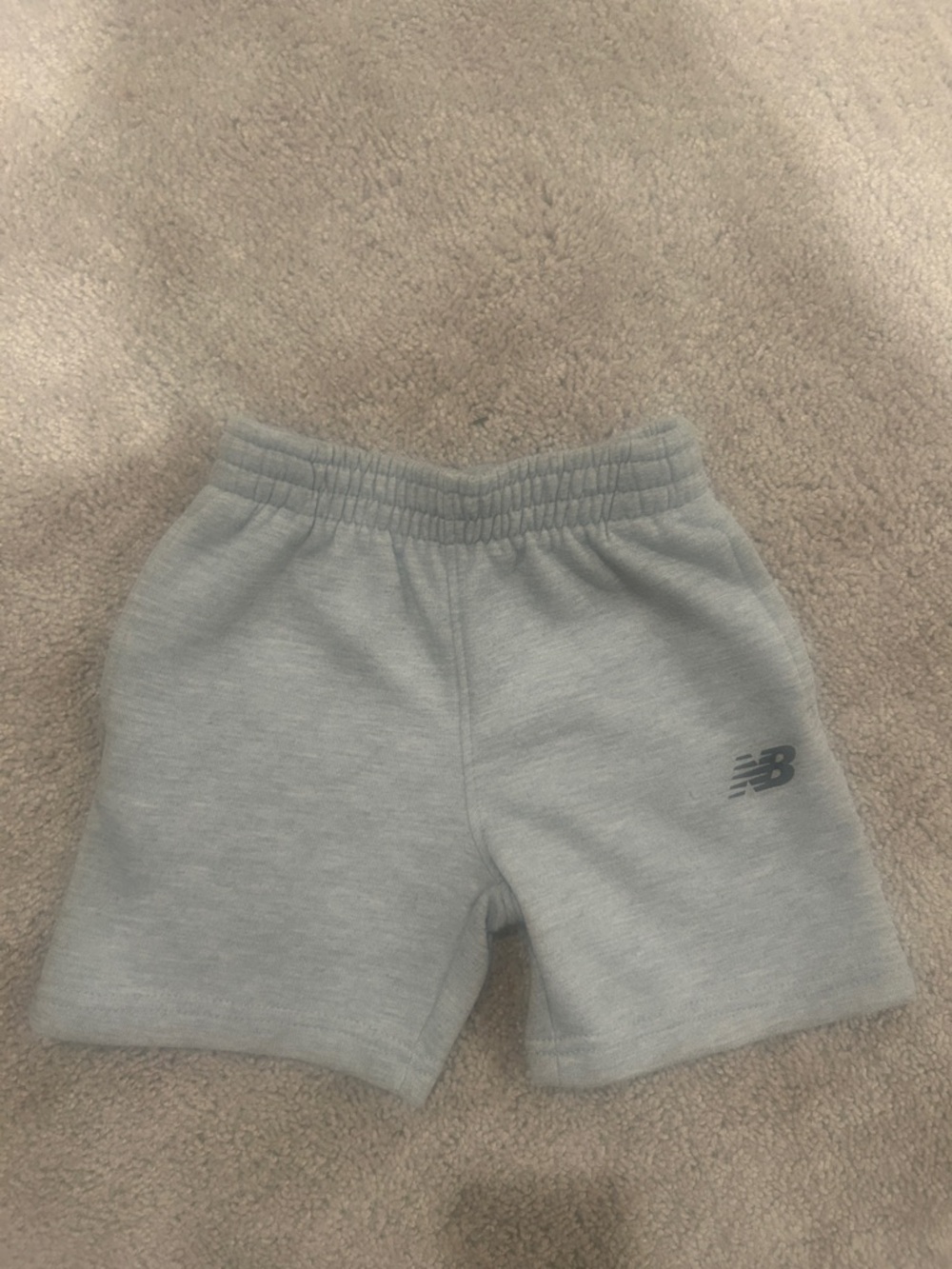 New Balance Light Gray size 5/6 Kids' Athletic Shorts